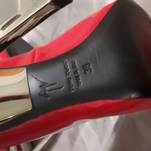 Giuseppe Zanotti Red Patent Platform Pumps - Picture 8 of 8